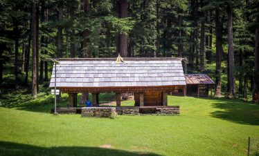 Jibhi Tour Package